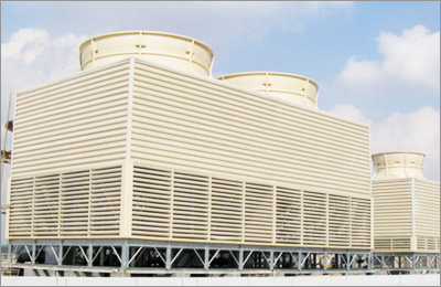 橫流式玻璃鋼冷(lěng)卻塔與逆流式玻璃鋼冷(lěng)卻(què)塔的(de)區別